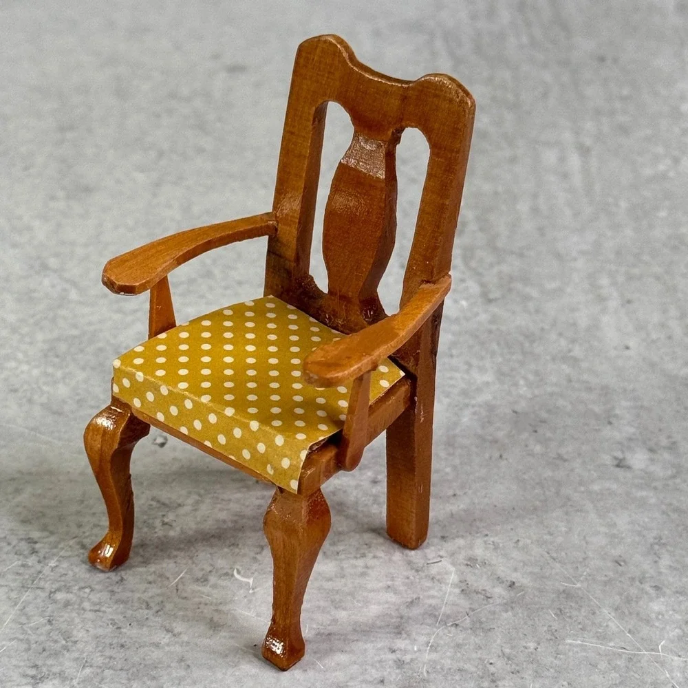 Miniature Wooden Queen Anne Armchair Yellow Polka Dot Dollhouse Furniture 3.5in